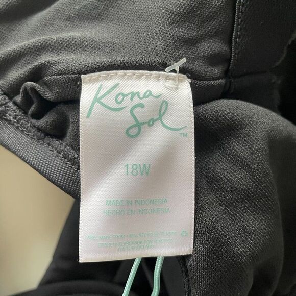 Kona Sol Swimsuit Off The Shoulder Ruffled One Piece Black Plus 20W - Picture 9 of 11